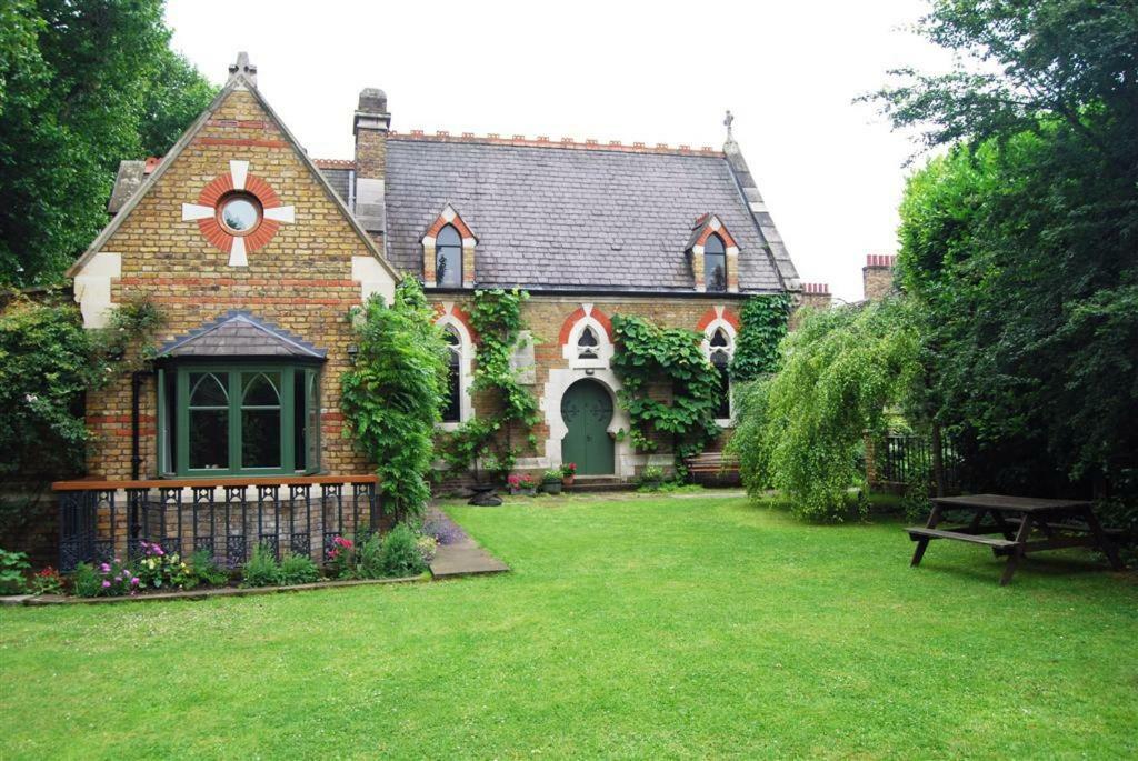 شقة لندن  في 4 St Martins Almshouses المظهر الخارجي الصورة
